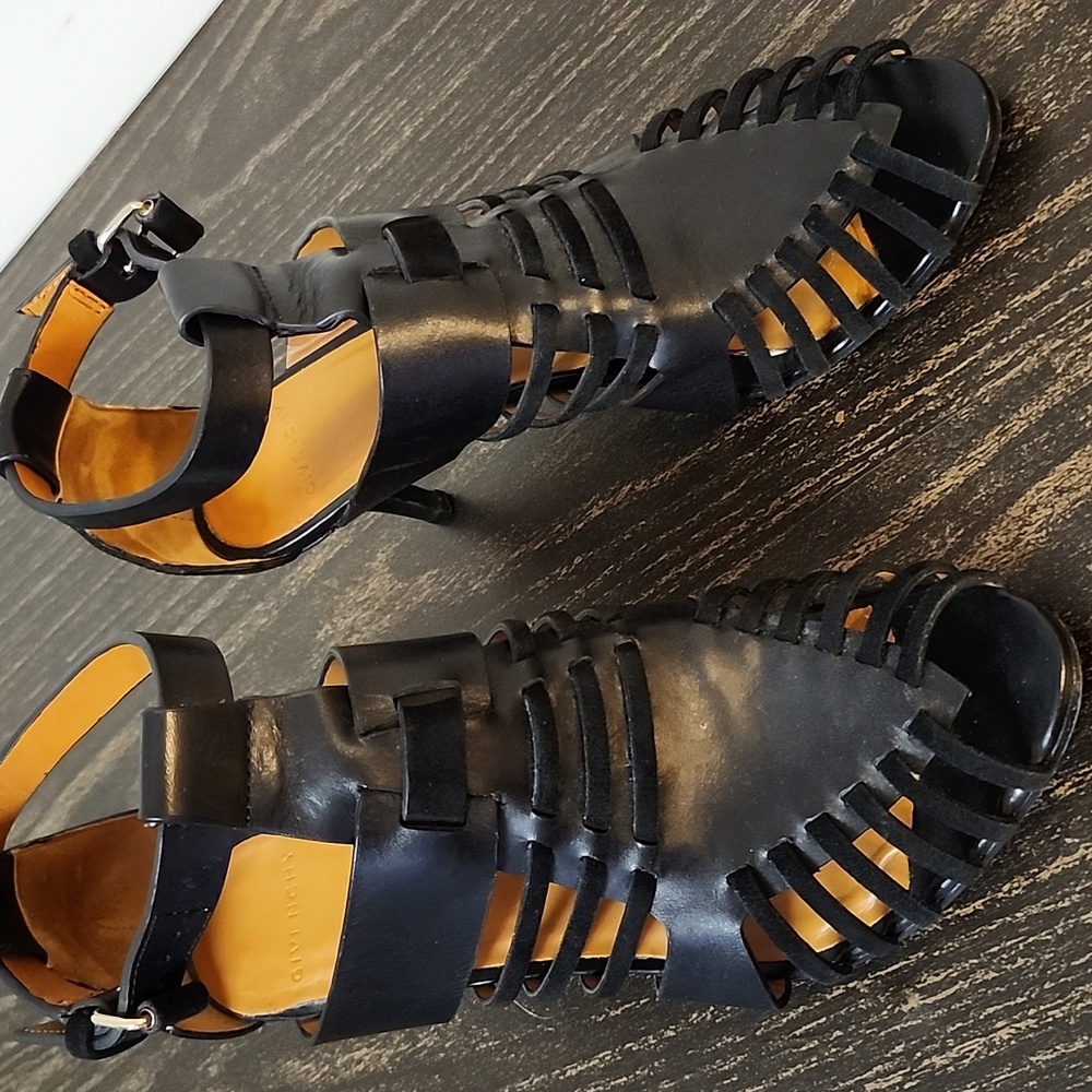 Givenchy Leather Woven Gladiator Kitten Heels Size 8.5 / 9 - Picture 2 of 11